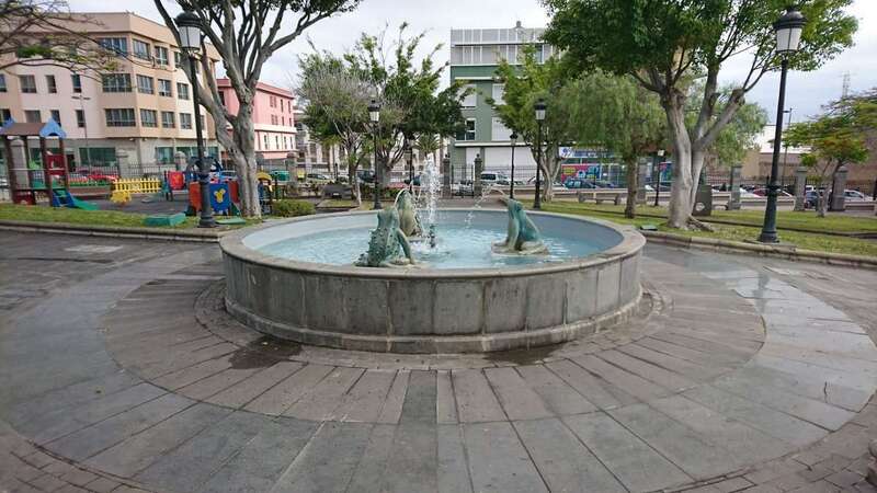 Fuente de las ranas en el parque urbano de Arnao (Foto TA)